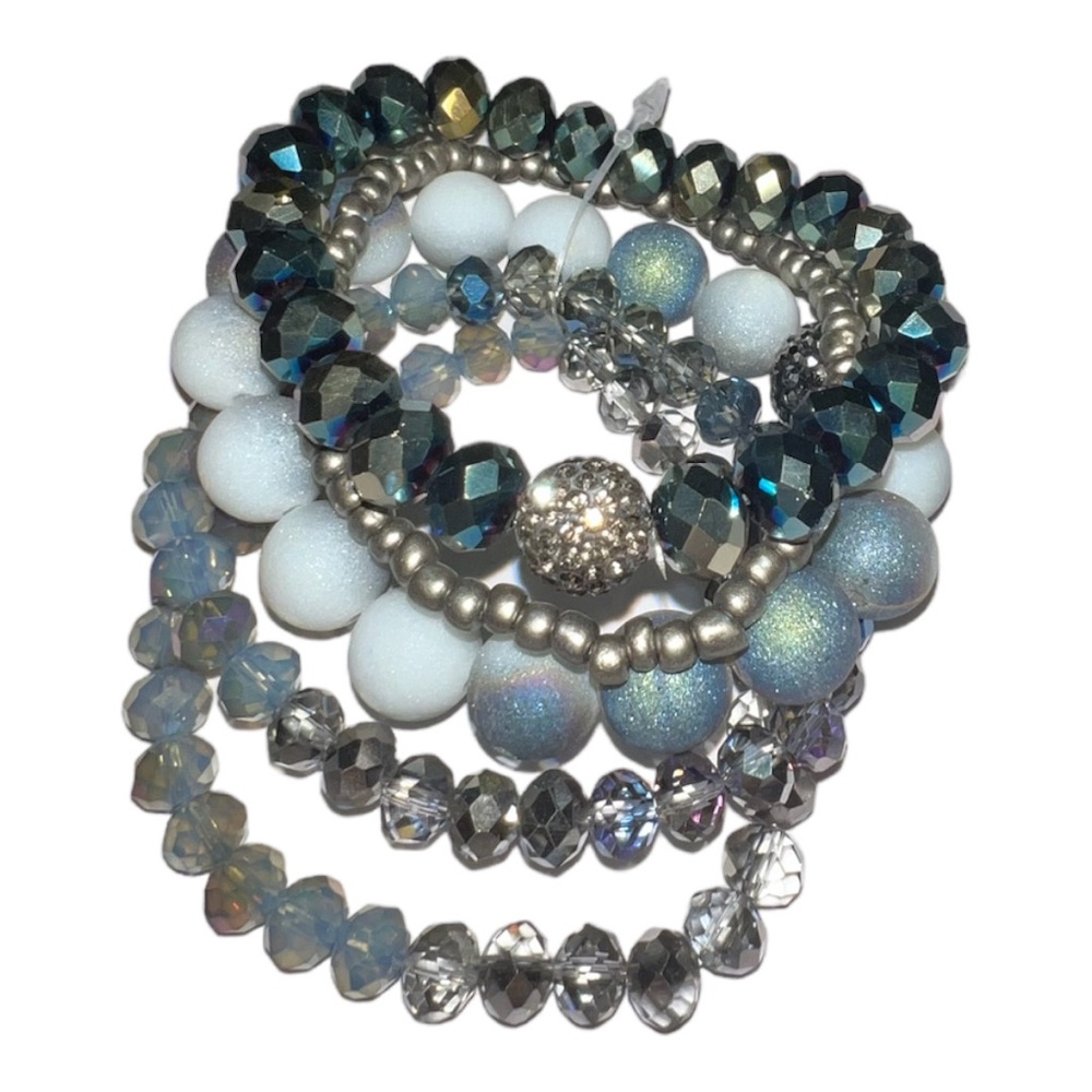 129. 5 Strand Frosty Blue & Gray Beaded Bracelet NWT